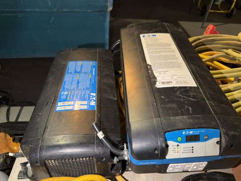Power Inverter(2x) and Extension Cable
