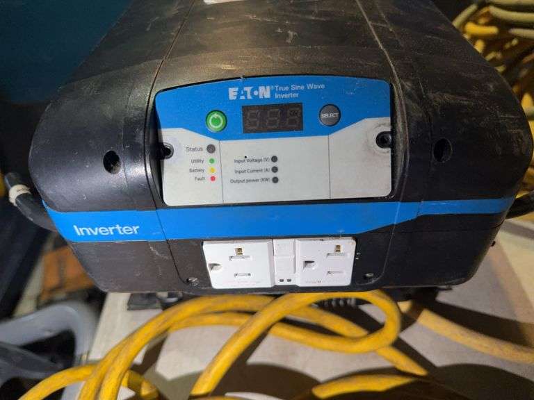 Power Inverter(2x) and Extension Cable