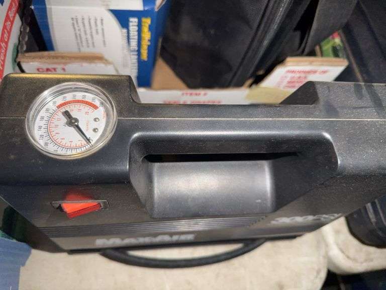 Max-Air 300PSI 12V Heavy-Duty Air Compressor, Halogen Light, Drain Valve,Ice Scraper