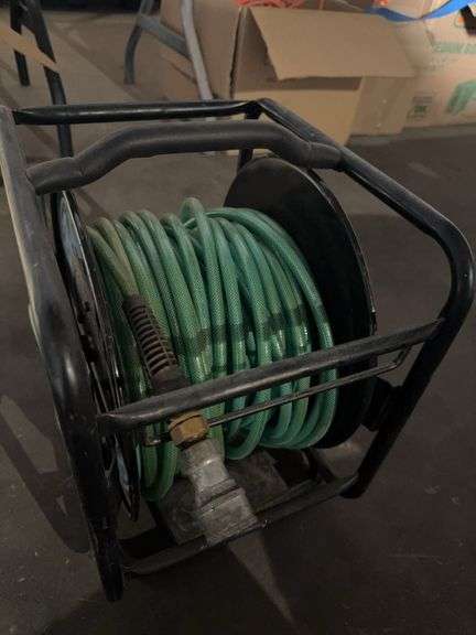 Metal Hose Reel w/ Air Hose