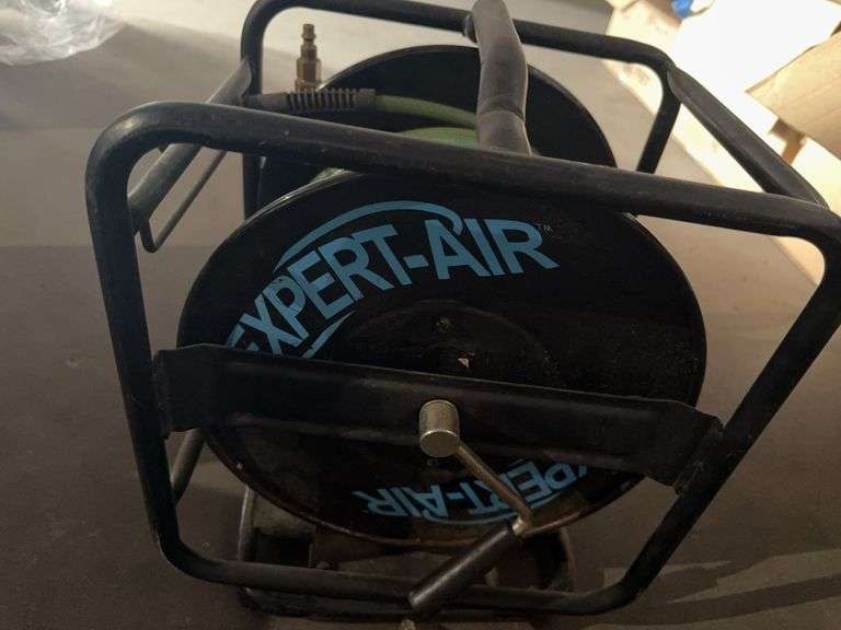 Metal Hose Reel w/ Air Hose