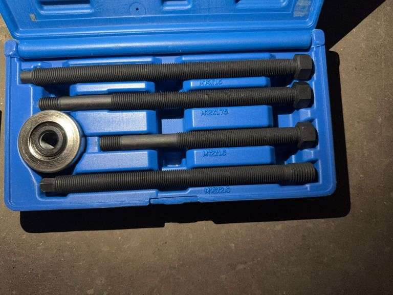 Pipe Clamp, Driver Set, Screw Extractor Set, Harmonic Balancer Inst. Kit