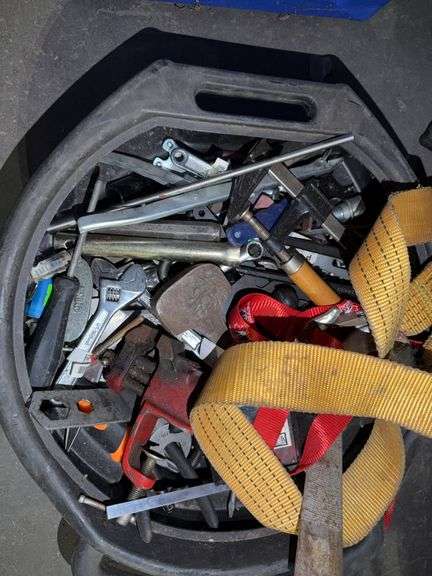 Assorted Tools, Strap, Ext.Cable, Work Light