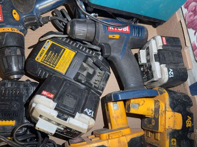 DeWaly & Ryobi Tools and Battery