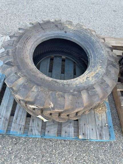 Firestone Tire 14-17.5 NHS Tubless (Unused)