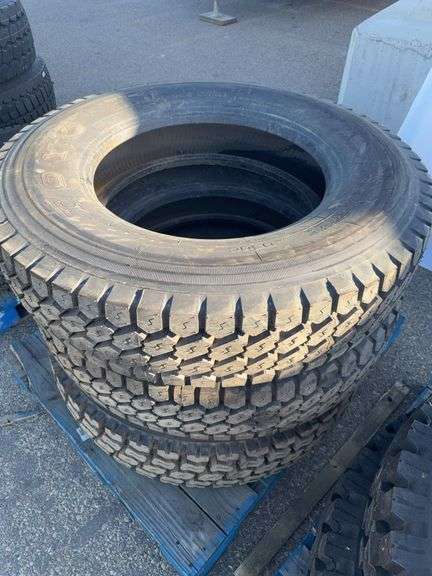 Toyo Tires 11R24.5 9(3x)