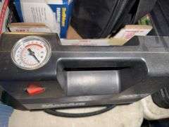 Max-Air 300PSI 12V Heavy-Duty Air Compressor, Halogen Light, Drain Valve,Ice Scraper