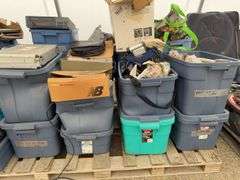 Pallet of Assorted Household Items