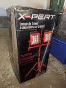 Twin Head Work Light on Tripod (unboxed)