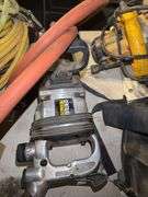 Central Pneumatic 1" Pinless Impact Wrench