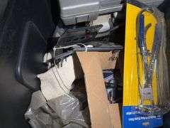 Auto Mechanic Tools/Tool Set and Auto Part Replacement