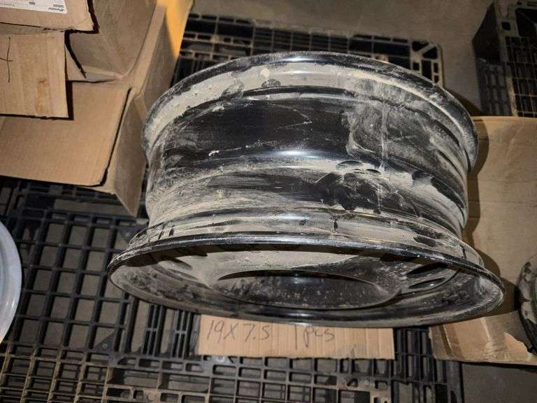 19x7.5 Steel Wheel Rim