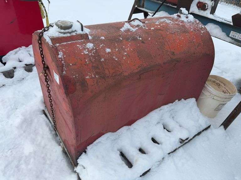 Heavy-Duty Steel Fuel Storage Tank – Approx. 200-300 Gallon Capacity
