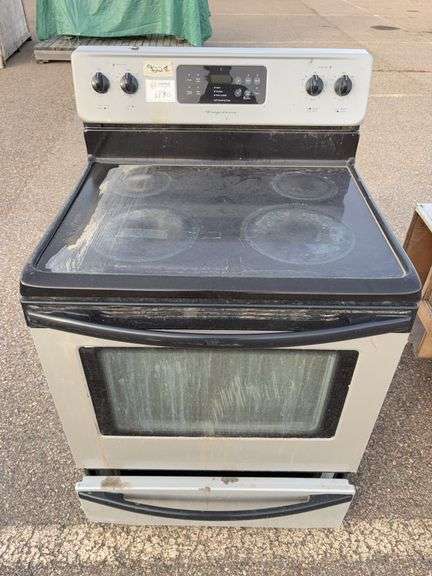 Electric Stove & Countertop with Sinks
