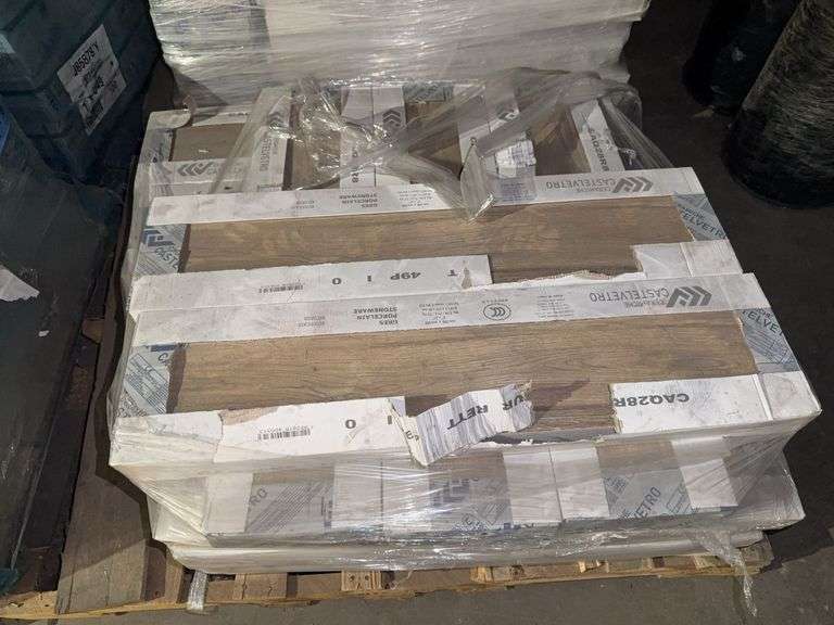 Pallet of  Ceramic Floor Tile (Hardwood Finish Look)