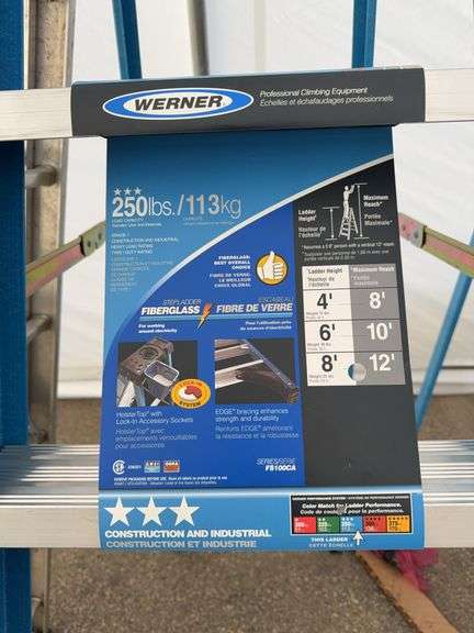 8' Step Ladder
