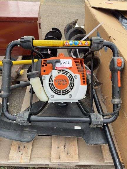 Sthil BT 121 Post Hole Auger w/ 6" or 8. " Bit