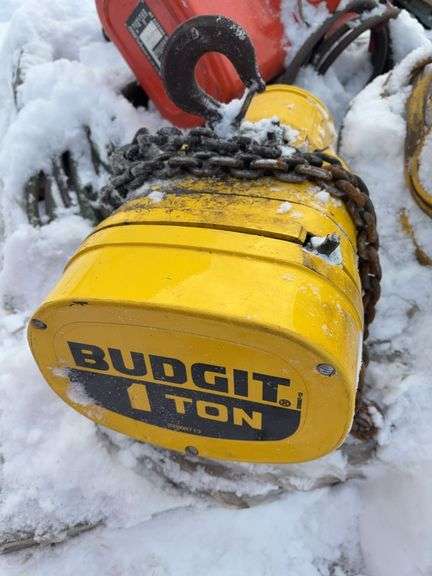 Yale LiftTech Electric Chain Hoist – 1 Ton Capacity, Model ECH016, 460V, 3-Phase