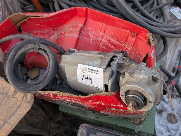 Milwaukee Heavy-Duty 7”/9” Angle Grinder – 6500 RPM, Model 6066-20