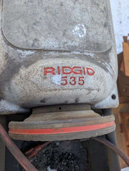 Ridgid 535 Pipe Threading Machine on Stand