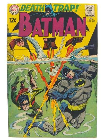 Batman #207 (1968) – “Death Trap!” Classic Silver Age DC Comic