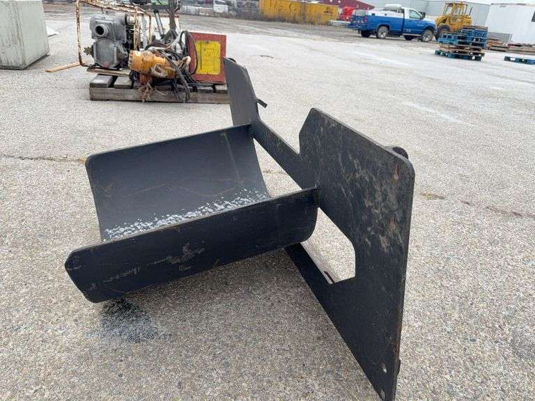 Skid Steer Stump Bucket