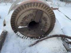 Ridgid 535 Pipe Threading Machine on Stand