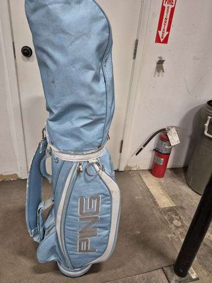 Right Handed Golf Clubs and Golf Bag (Ping Brand Name)