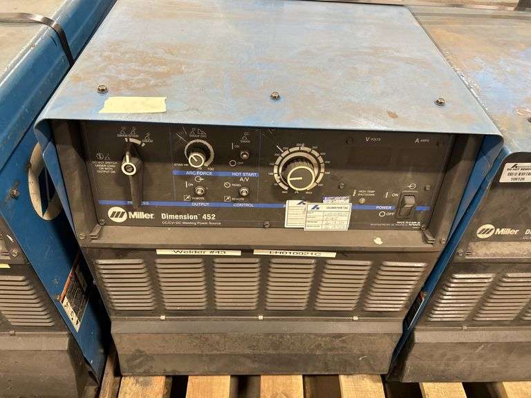 3-Phase Miller Dimension 452 Welder