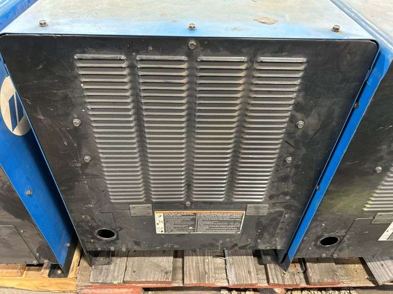 3-Phase Miller Dimension 452 Welder
