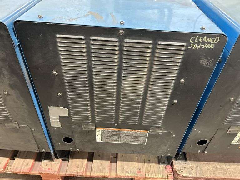 3-Phase Miller Dimension 452 Welder