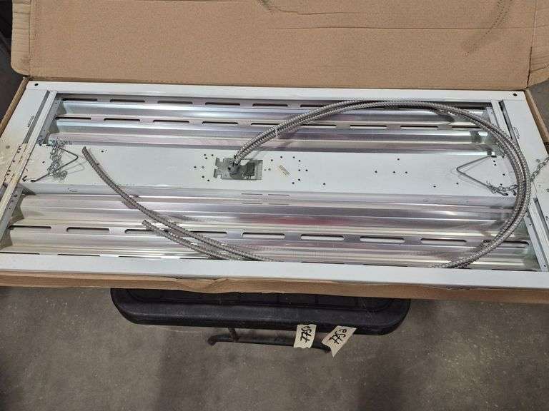 2 High Bay Open Luminaires, 4 or 6 Lamp Configuration (48" x 20")