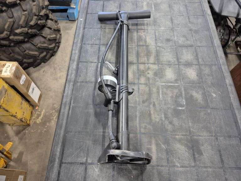 Bicycle Pump & Medium Bike Helmut