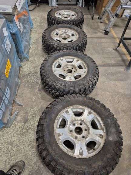 4 Rims and Tires (265/70R17LT)