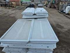Assortment of Light Fixtures