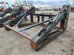 NM Attachments 96 in Q/C Pipe Wheel Loader Grapple (Fits John Deere 744K)