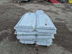 Assortment of Light Fixtures