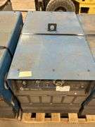 3-Phase Miller Dimension 452 Welder
