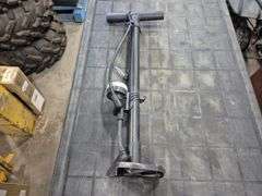 Bicycle Pump & Medium Bike Helmut