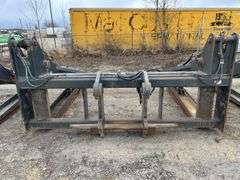 NM Attachments 96 in Q/C Pipe Wheel Loader Grapple (Fits John Deere 744K)