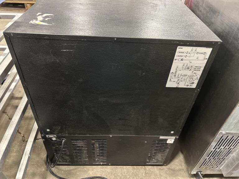 Minus Forty Commercial Undercounter Display Fridge