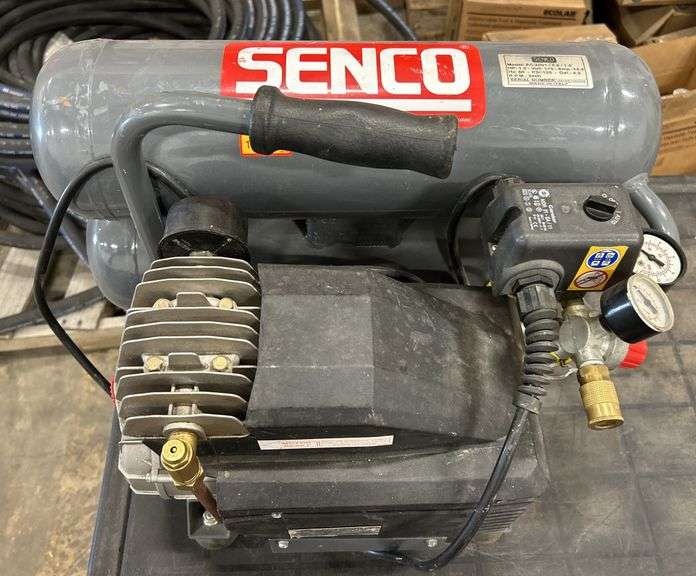 Senco 1.5hp 4.5 Gal 125 PSI Air Compressor