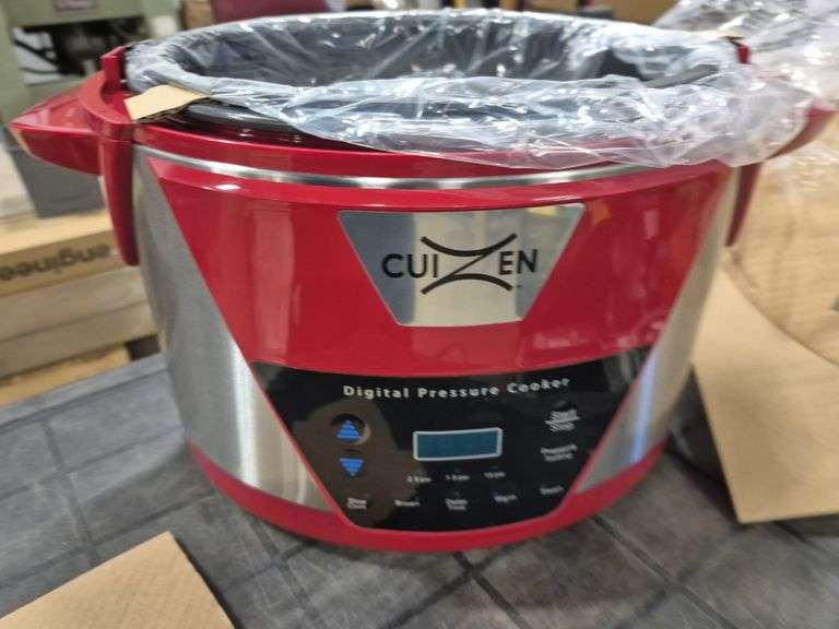 Unused (8 Quart) Digital Oval Pressure Cooker