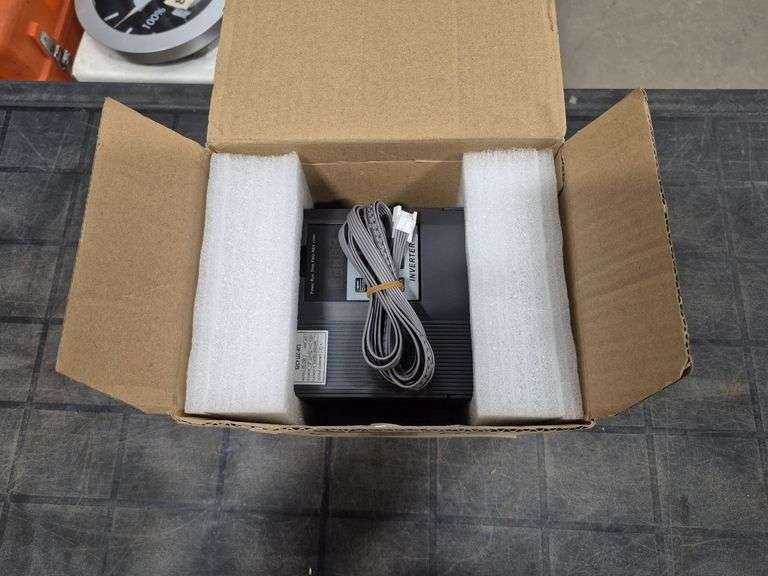 SZCY LLC-AT1 Inverter/Variable Frequency Drive (VFD) (Unused)