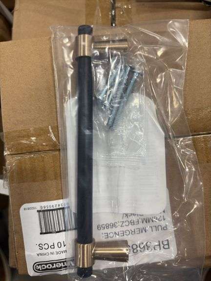 Unopened Matte Blk/Champagne Bronze Pull (Approx 80)