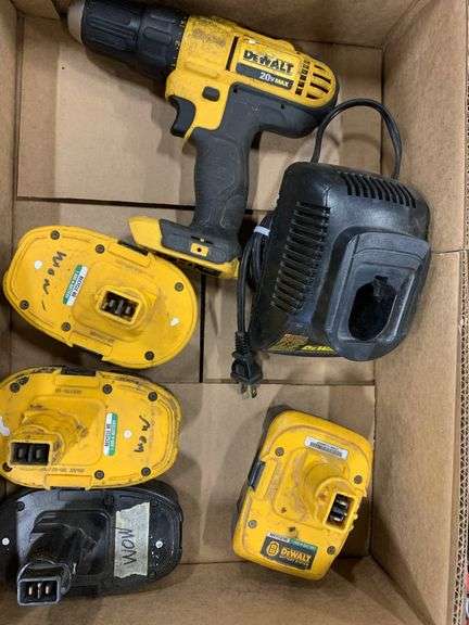 Dewalt Cordless Drill w/ Charger and Batteries