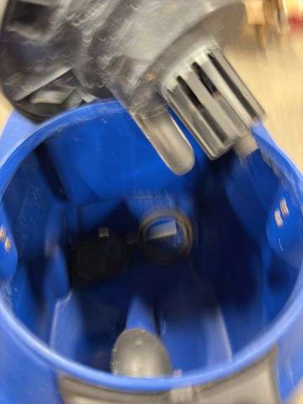 Windsor Recover Wet/Dry Vacuum (No Hoses or Cords)