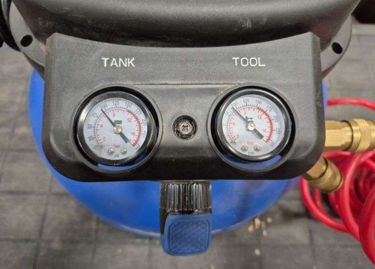 Kobalt Air Compressor w/ Curled Hose