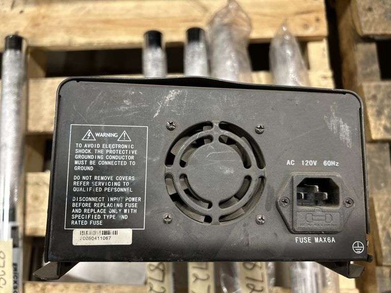 Nexen Profeasional Battery Charger