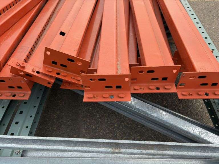 Pallet Racking (4x) 12'-Ends & (12x) 8'-Arms